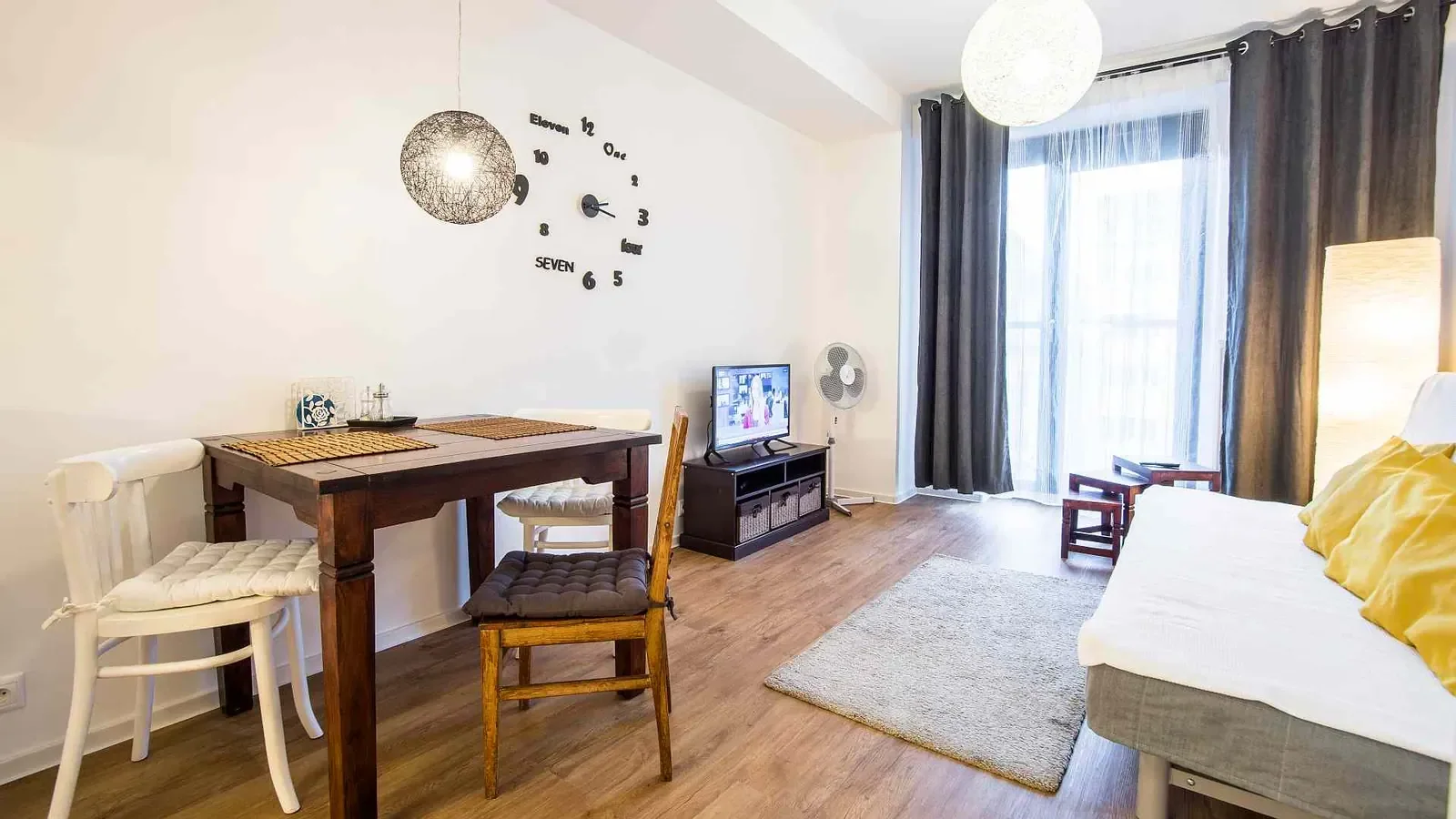 City center modern cozy apartment